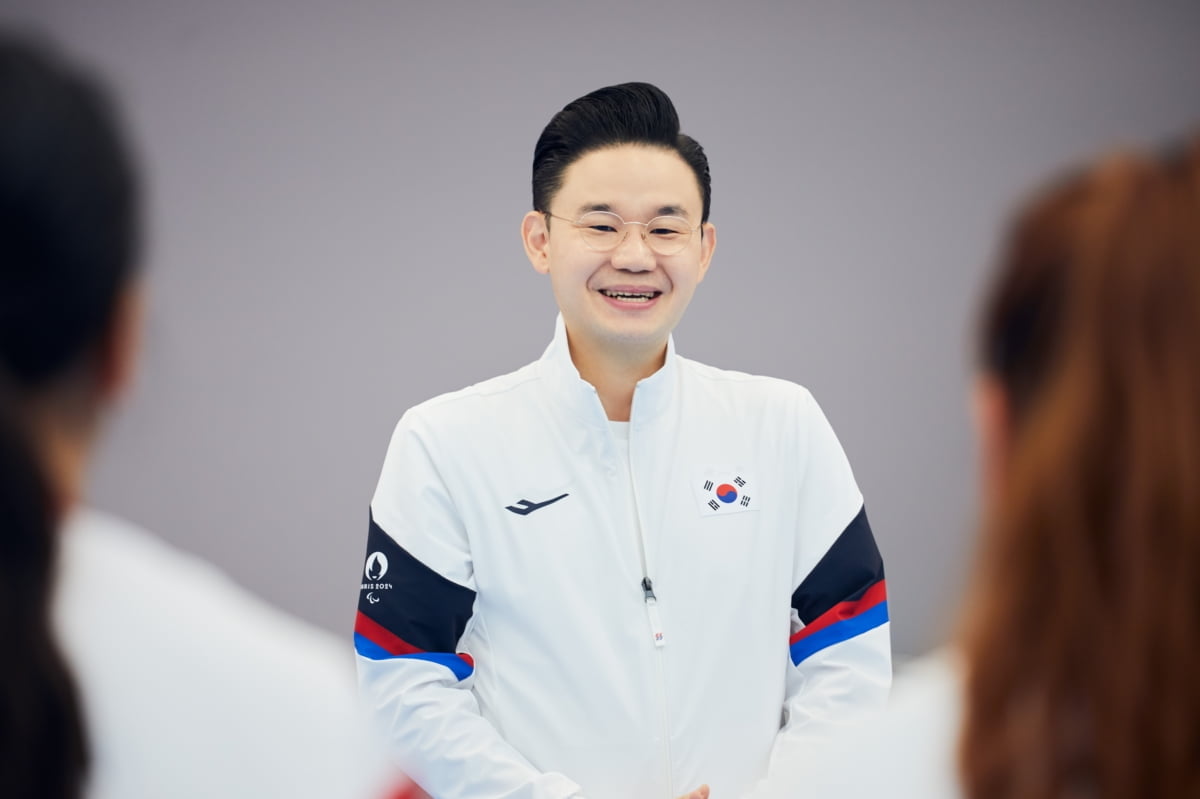 埃贝尔：穆西亚拉没理由离开拜仁，他应该成为拜仁的代表人物