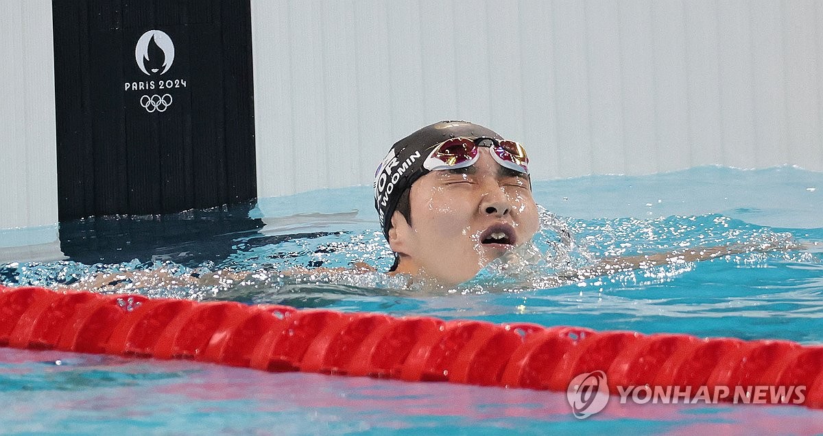 诺伊尔可能新年初与拜仁续约至2026年，不含续约选项