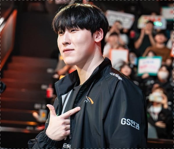 半场太阳76-71爵士同创赛季新高，杜兰特19分也是新高