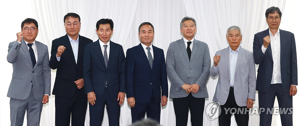 国王3天内被湖人双杀！福克斯高效31分难救主，德罗赞又蔫了