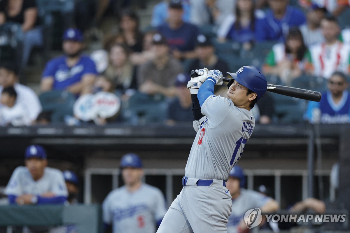 NBA季前赛战报：巴恩斯26+10+9准三双 塔图姆24+8 猛龙险胜绿军终结连败