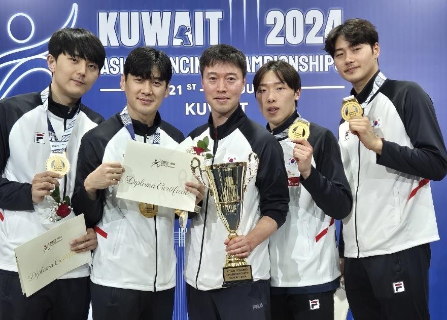 替补出场，19岁韩国后卫金志树代表布伦特福德完成首秀