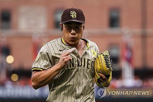 即将复出？拜仁官方晒出凯恩恢复跑步视频